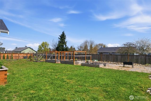 35 Viking Way, Sequim, WA 98382