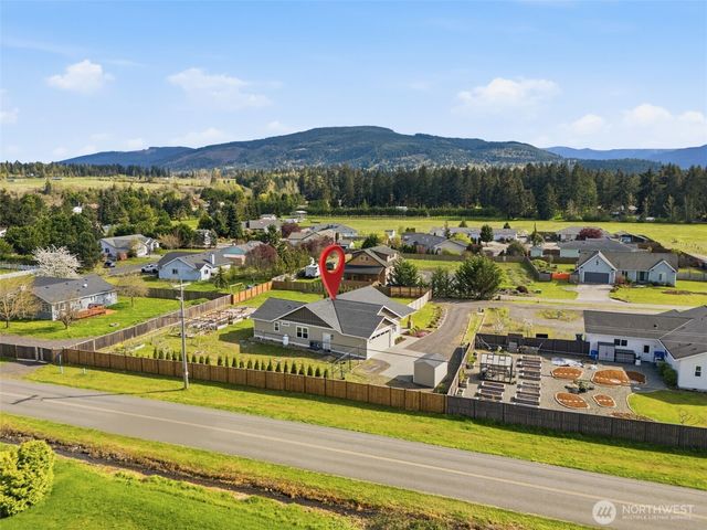 35 Viking Way, Sequim, WA 98382