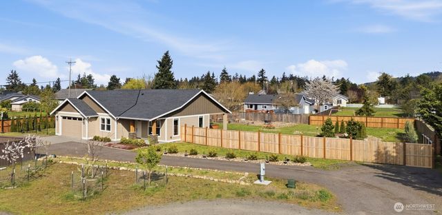 35 Viking Way, Sequim, WA 98382