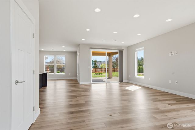 35 Viking Way, Sequim, WA 98382
