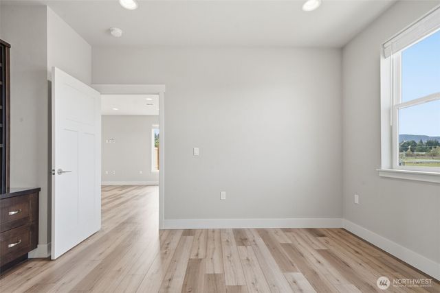 35 Viking Way, Sequim, WA 98382