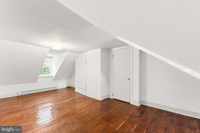 327 LAWRENCE CT, Philadelphia, PA 19106