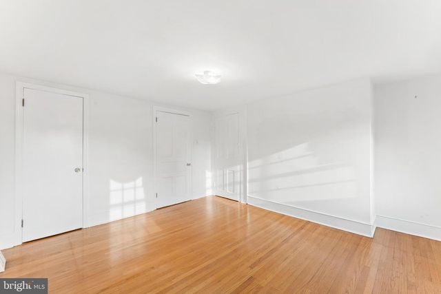 327 LAWRENCE CT, Philadelphia, PA 19106