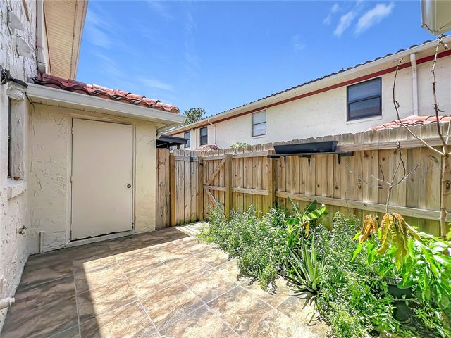 1604 LITTLE FALLS CIRCLE 76, Orlando, FL 32807