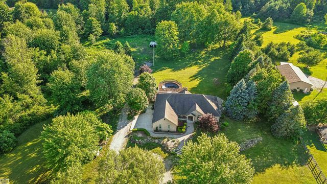 1902 Bauman Road, Columbus Twp, MI 48063