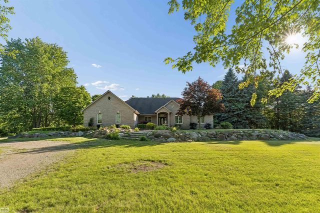 1902 Bauman Road, Columbus Twp, MI 48063