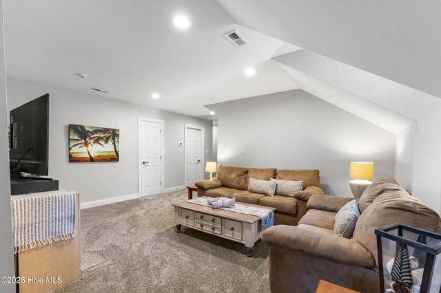 928 Wild Dunes Circle, Wilmington, NC 28411