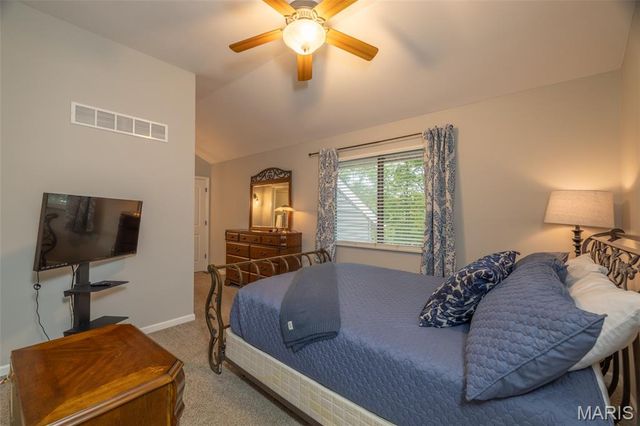 134 Geneva Cove Drive, Innsbrook, MO 63390