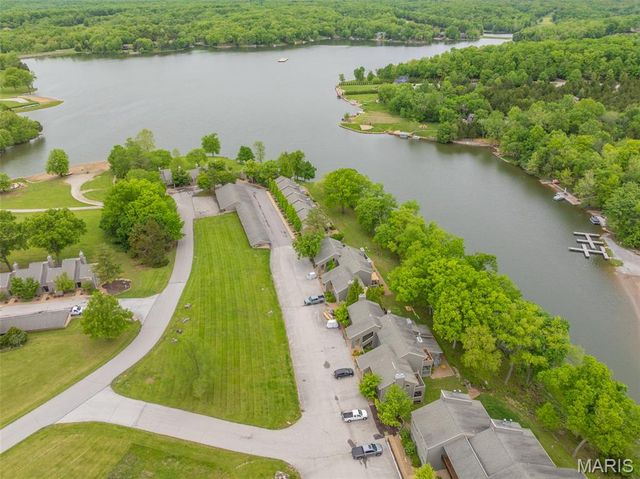 134 Geneva Cove Drive, Innsbrook, MO 63390