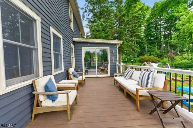 79 W Main St, Mendham Boro, NJ 07945