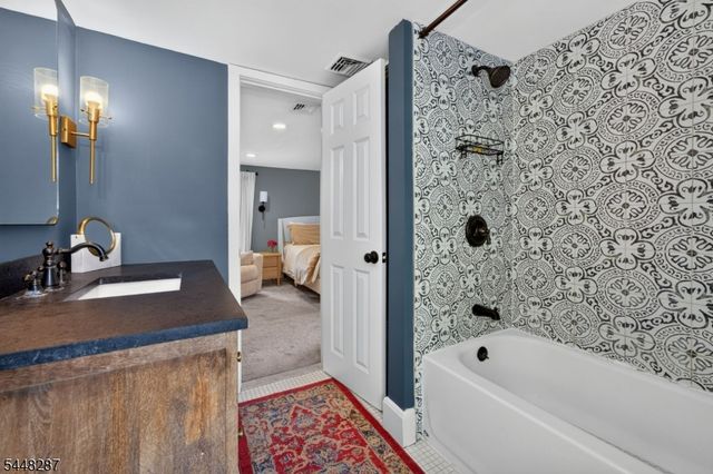 79 W Main St, Mendham Boro, NJ 07945