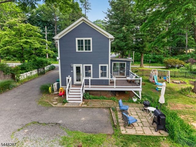 79 W Main St, Mendham Boro, NJ 07945