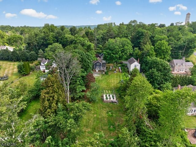 79 W Main St, Mendham Boro, NJ 07945
