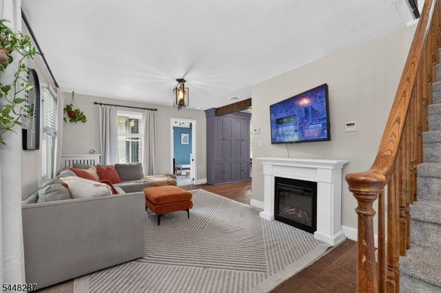79 W Main St, Mendham Boro, NJ 07945