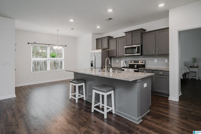 7124 PINE MOUNTAIN CIRCLE, Gardendale, AL 35071