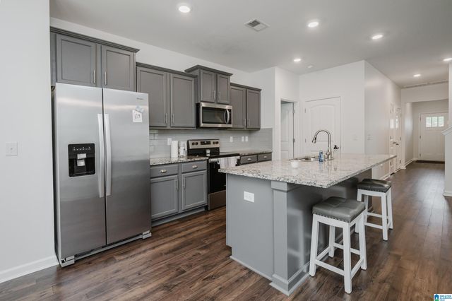 7124 PINE MOUNTAIN CIRCLE, Gardendale, AL 35071