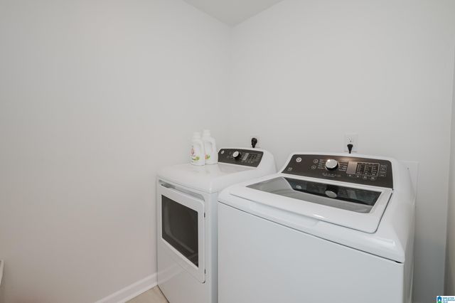 7124 PINE MOUNTAIN CIRCLE, Gardendale, AL 35071