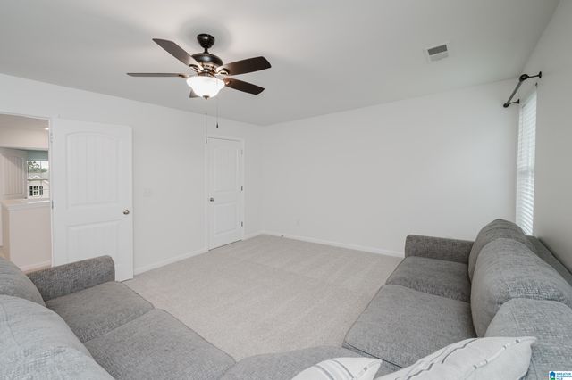 7124 PINE MOUNTAIN CIRCLE, Gardendale, AL 35071