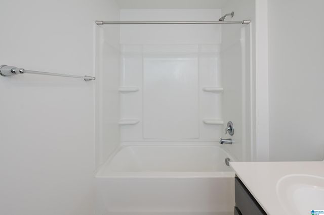 7124 PINE MOUNTAIN CIRCLE, Gardendale, AL 35071