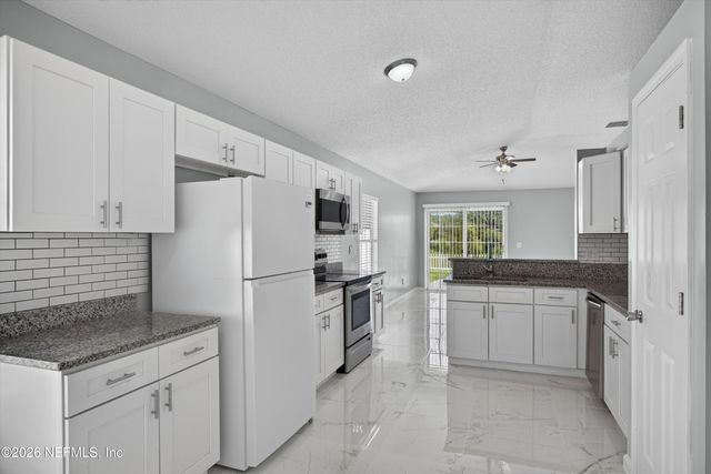 490 HILLSIDE Drive, Orange Park, FL 32073