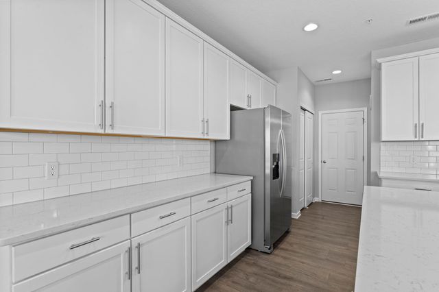 18536 60th Place N, Plymouth, MN 55446