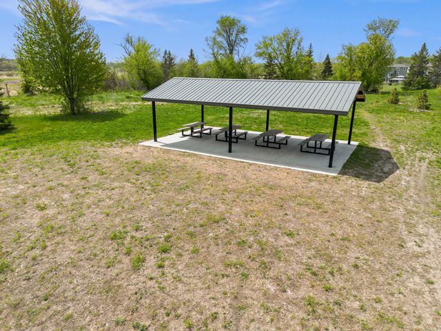 18536 60th Place N, Plymouth, MN 55446