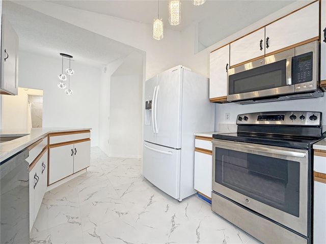 1820 HALLCREST DRIVE, Deltona, FL 32725