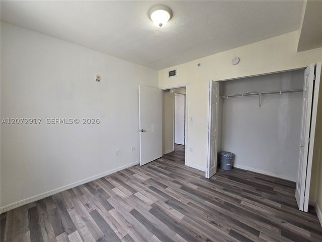 11060 SW 196th St 413, Cutler Bay, FL 33157