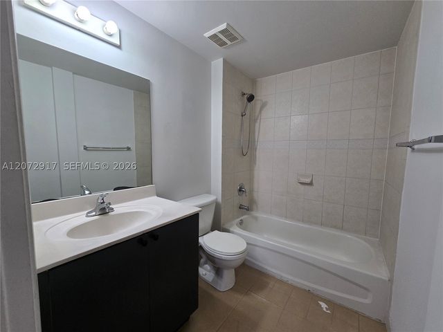 11060 SW 196th St 413, Cutler Bay, FL 33157