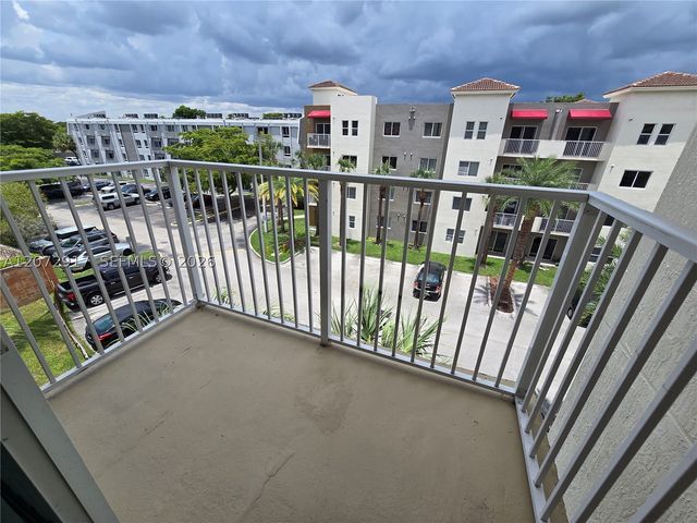 11060 SW 196th St 413, Cutler Bay, FL 33157