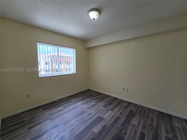 11060 SW 196th St 413, Cutler Bay, FL 33157