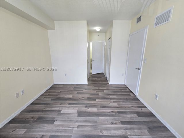 11060 SW 196th St 413, Cutler Bay, FL 33157