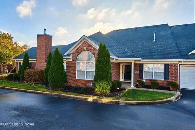 4802 Whitekirk Ct, Louisville, KY 40222