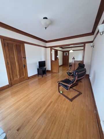 2252 N Mason Avenue 2, Chicago, IL 60639