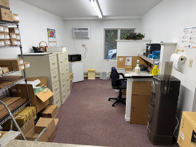 2936 Bernice Road, Lansing, IL 60438