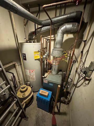 2936 Bernice Road, Lansing, IL 60438