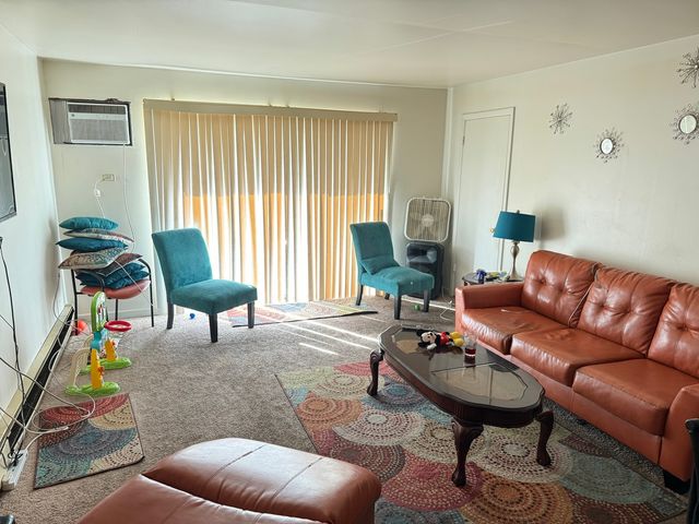 2936 Bernice Road, Lansing, IL 60438