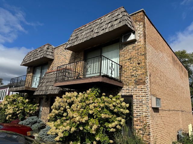 2936 Bernice Road, Lansing, IL 60438