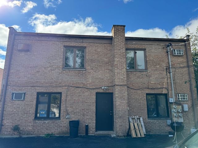 2936 Bernice Road, Lansing, IL 60438