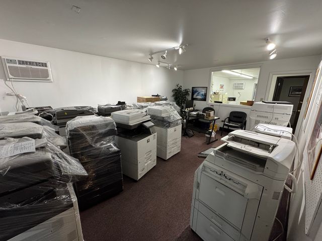 2936 Bernice Road, Lansing, IL 60438