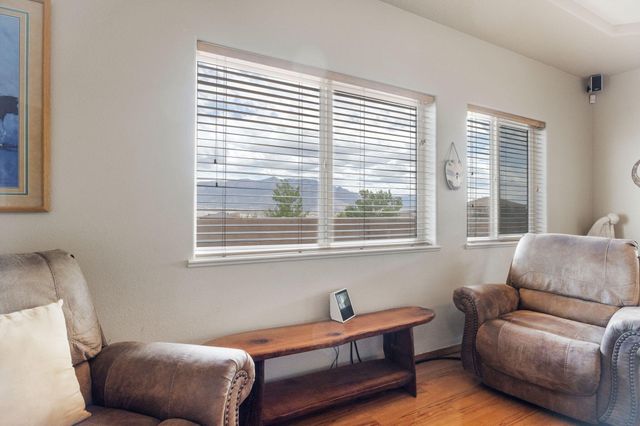 6908 Chapingo Road NE, Rio Rancho, NM 87144