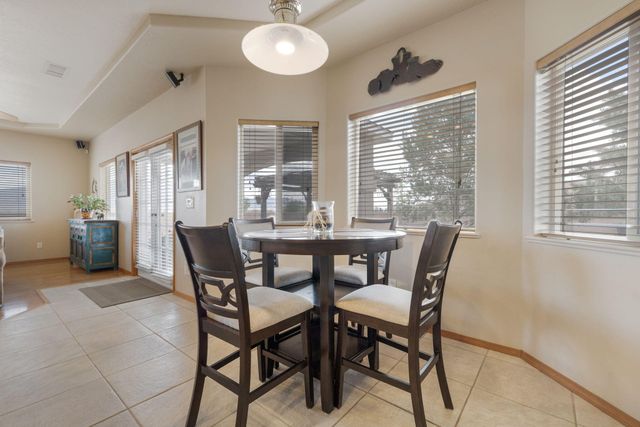 6908 Chapingo Road NE, Rio Rancho, NM 87144