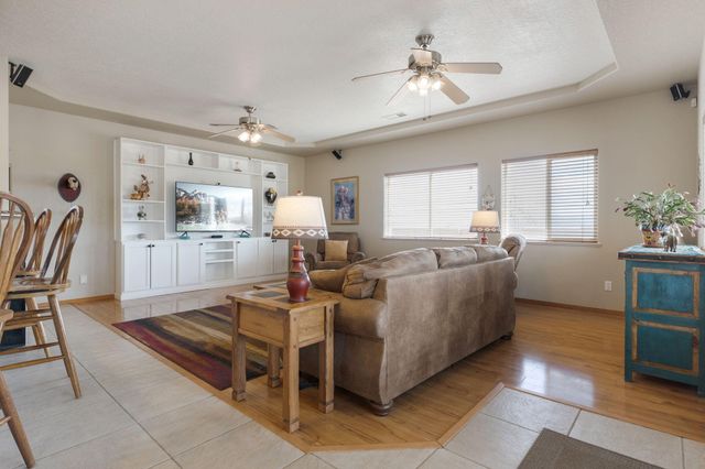 6908 Chapingo Road NE, Rio Rancho, NM 87144