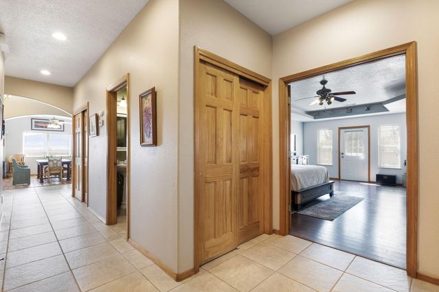 6908 Chapingo Road NE, Rio Rancho, NM 87144