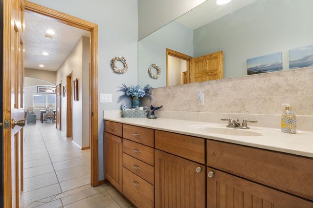 6908 Chapingo Road NE, Rio Rancho, NM 87144