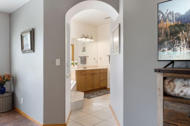 6908 Chapingo Road NE, Rio Rancho, NM 87144