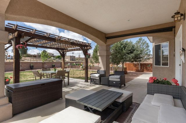 6908 Chapingo Road NE, Rio Rancho, NM 87144