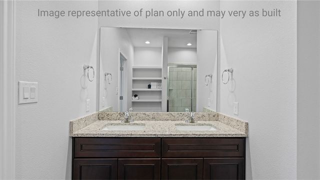 107 Emerald St, Portland, TX 78374