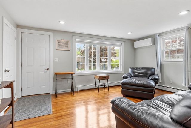 106 Eugene St, Leominster, MA 01453
