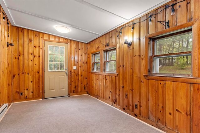 106 Eugene St, Leominster, MA 01453